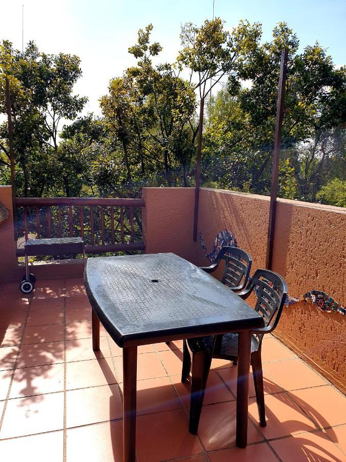 Merry Monte Casino Lodge House In Fourways Сандтън Екстериор снимка
